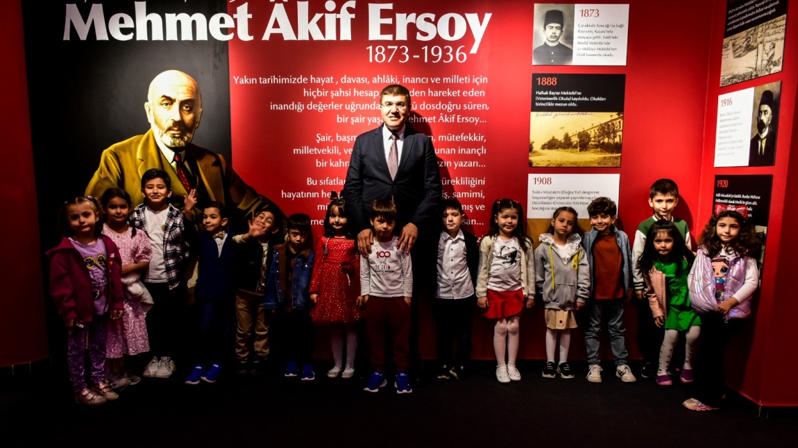 Burdur Mehmet Akif Ersoy Üniversitesi Rektör Prof. Dr. Hüseyin Dalgar'ı 23 Nisan Ulusal Egemenlik ve Çocuk Bayramı dolayısıyla, makamında ziyaret ettik.